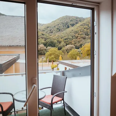 Otel Ferienweingut Serwaziwein 2*