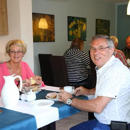 Ferienweingut Serwaziwein 2*