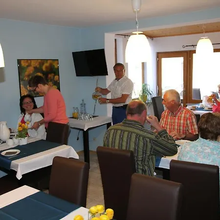 Szálloda Ferienweingut Serwaziwein Mesenich