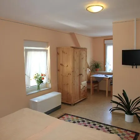 Ferienweingut Serwaziwein