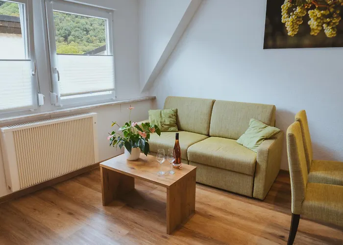 Ferienweingut Serwaziwein Hotell 2*