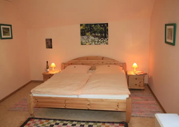 Hotell Ferienweingut Serwaziwein 2*