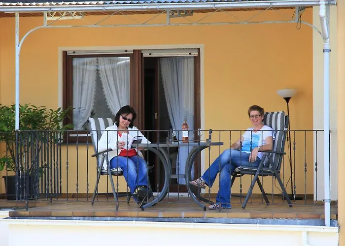 Ferienweingut Serwaziwein 2*